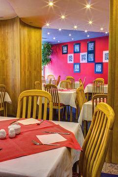 Luxury Family Bílá Labuť 4* Praha