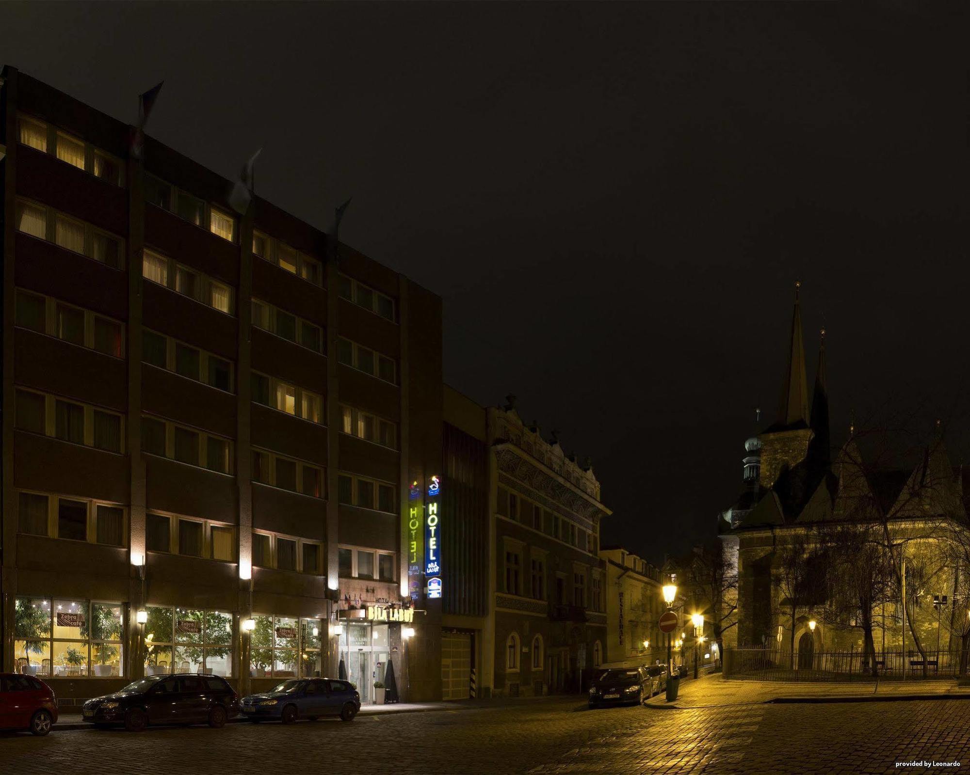 Hotel Luxury Family Bílá Labuť 4*